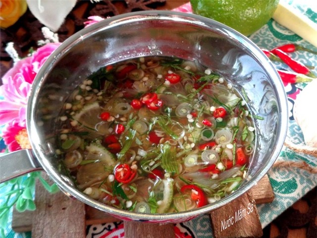 Cách pha 10 loại nước chấm ngon cho món ăn Việt