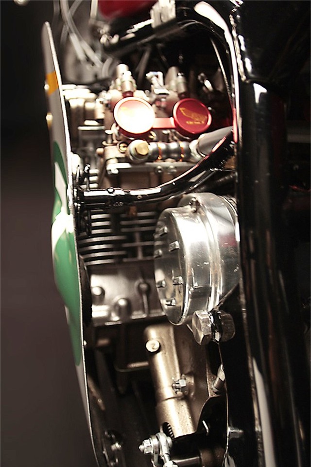 honda rc166: "huyen thoai" khong the lang quen hinh anh 12