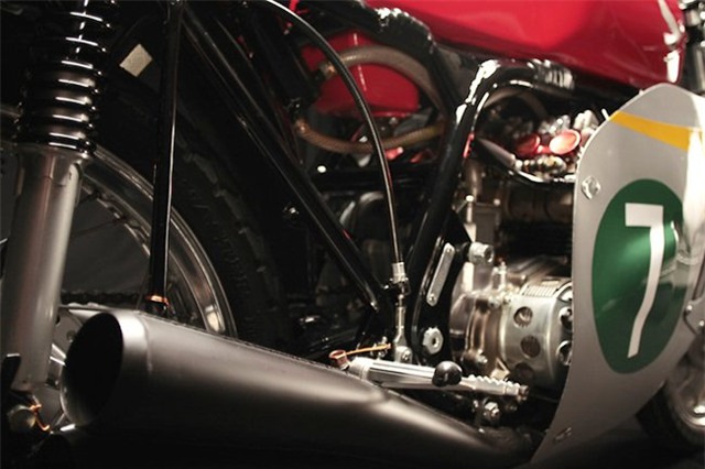 honda rc166: "huyen thoai" khong the lang quen hinh anh 7