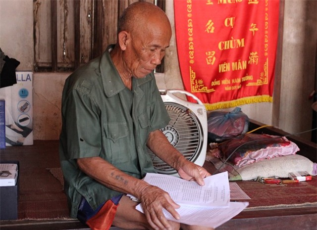 Bi kich gia dinh cu ong 81 tuoi chiu an tu oan 40 nam hinh anh 1