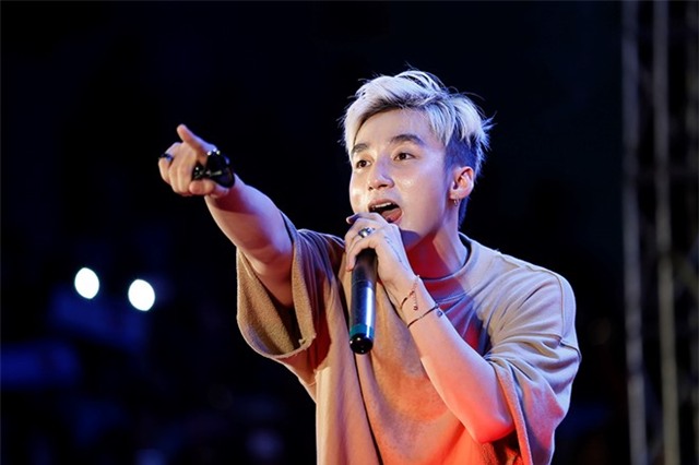 Son Tung M-TP lan dau chia se ve nhung on ao gan day hinh anh 10