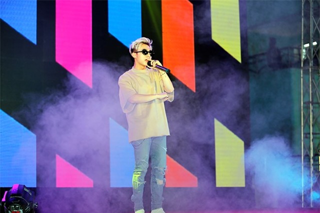 Son Tung M-TP lan dau chia se ve nhung on ao gan day hinh anh 3