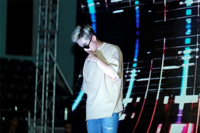 Son Tung M-TP lan dau chia se ve nhung on ao gan day hinh anh 5