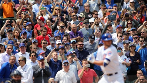 Suốt ngày đăng ảnh 