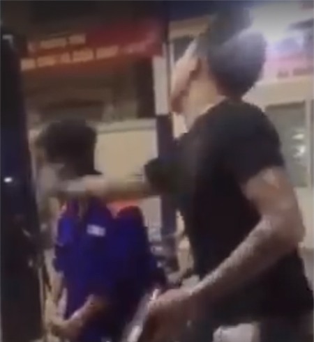 tuan-hung-len-tieng-truoc-nghi-van-tat-nhan-vien-ban-xang