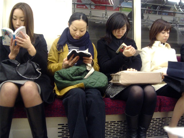 3 lý do vì sao người Nhật không sử dụng điện thoại di động khi đi tàu điện ngầm - Ảnh 3.