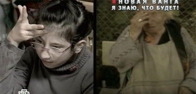 Những cử chỉ giống nhau giữa 2 người.