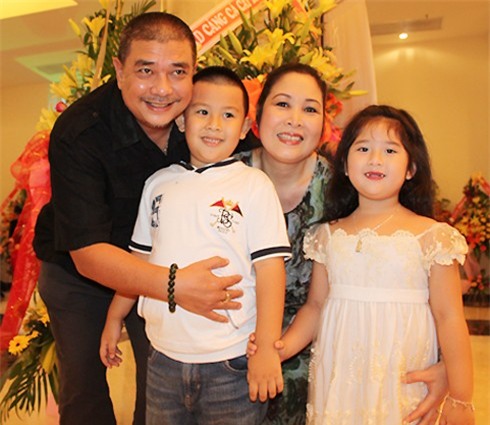 Lê Tuấn Anh, Hồng Vân,