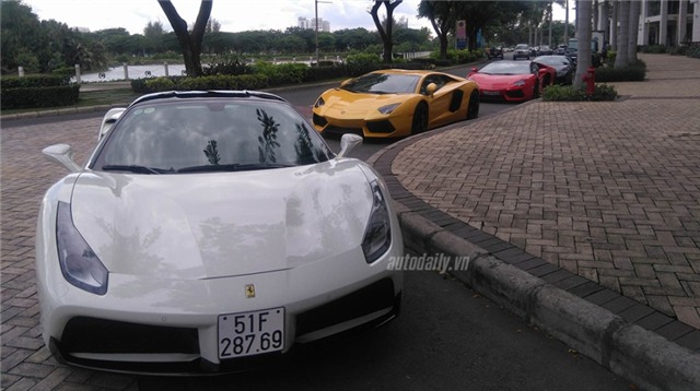 Supercar (16).jpg