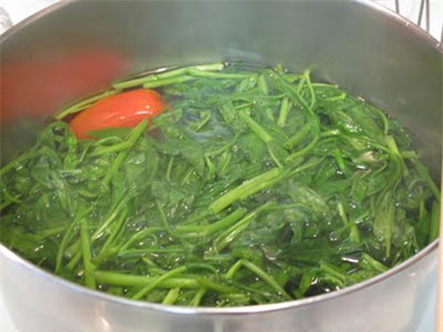 Tuyệt chiêu luộc rau “ngon mắt