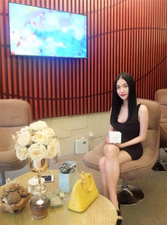 Sự trái ngược hoàn toàn giữa Hari Won và bạn gái cũ Trấn Thành - Ảnh 11.