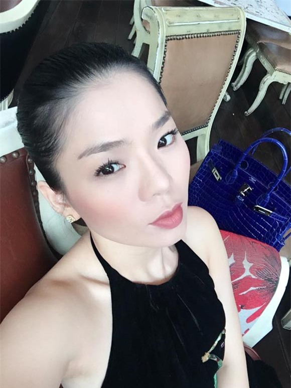 Bạn biết nữ ca sỹ có mức cát-sê cao nhất Việt Nam sở hữu BST túi xách lên đến cả chục tỷ ? - Ảnh 10.