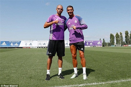 Pepe và Ronaldo hào hứng trong ngày trở lại hội quân cùng Real