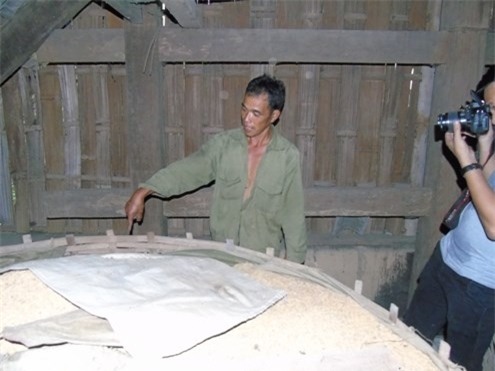 Thảm án ở Lào Cai: Thoát chết vì không tìm thấy chìa khóa - ảnh 3