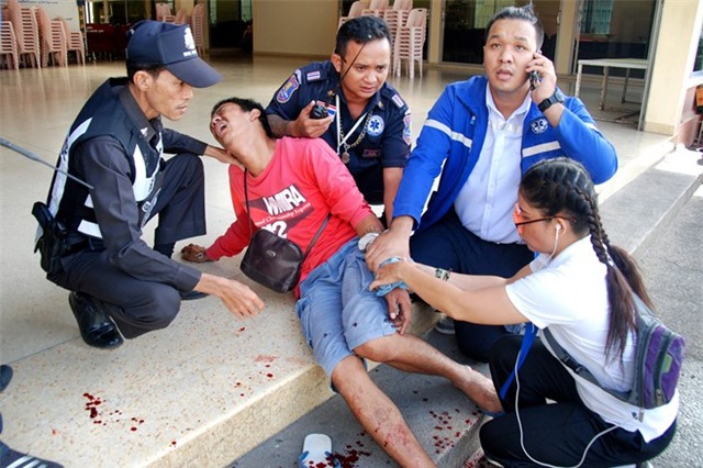 Thai Lan: 11 vu danh bom lien tiep o 5 tinh phia Nam hinh anh 1