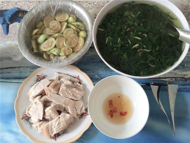 nấu cơm, cơm sinh viên, cơm bụi, cơm giá rẻ, cách nấu cơm giá rẻ, chợ sinh viên, tiết kiệm