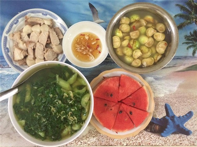 nấu cơm, cơm sinh viên, cơm bụi, cơm giá rẻ, cách nấu cơm giá rẻ, chợ sinh viên, tiết kiệm