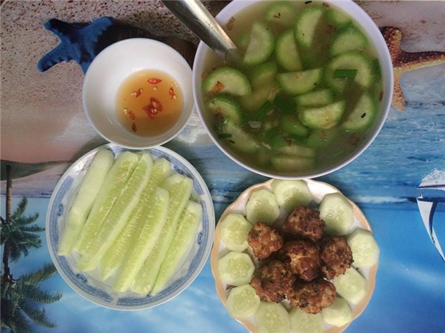 nấu cơm, cơm sinh viên, cơm bụi, cơm giá rẻ, cách nấu cơm giá rẻ, chợ sinh viên, tiết kiệm