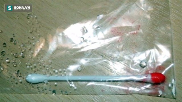 Con bị rách màng nhĩ vì mẹ dùng tăm bông lấy ráy tai cho con - Ảnh 1.