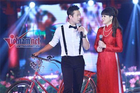 Mc, VTV, Ngọc Trinh, Thụy Vân, Anh Tuấn, Quỳnh Chi, Diễm Quỳnh