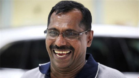 Vừa thoát tai nạn máy bay lại trúng số triệu đô - 2