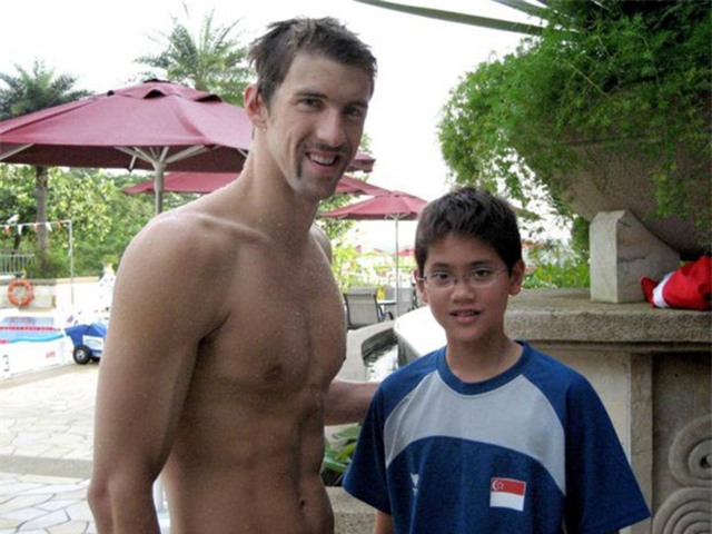 Schooling: Từ cậu bé bẽn lẽn bên thần tượng tới người đánh bại siêu kình ngư Michael Phelps tại Olympic Rio - Ảnh 1.