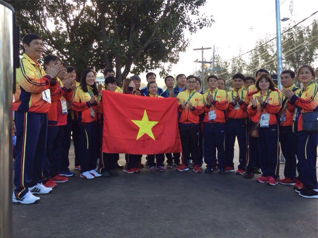 Tối nay, người hùng Hoàng Xuân Vinh về Việt Nam - Ảnh 2.