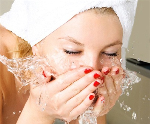 nguyen lieu don gian diet mun cam, mun dau den xau xi noi canh mui - 4