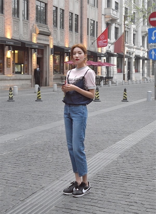 5 kiểu quần jeans không thể thiếu khi chào thu