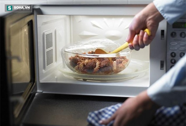 Cảnh báo: Thức ăn thừa biến chất có thể là sát thủ lạnh lùng - Ảnh 4.