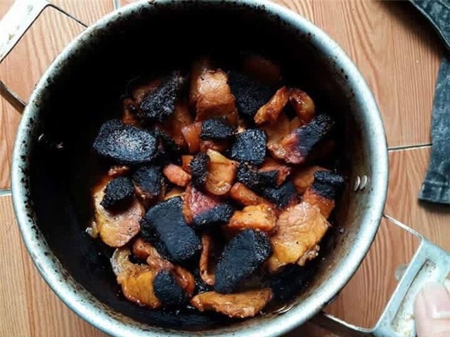 nàng dâu, nàng dâu mới, nhà chồng, hình ảnh mâm cơm, canh cua nguyên con, vịt trụi lông