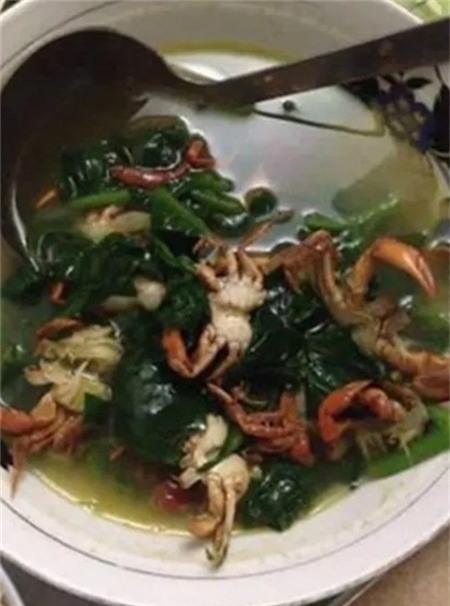 nàng dâu, nàng dâu mới, nhà chồng, hình ảnh mâm cơm, canh cua nguyên con, vịt trụi lông