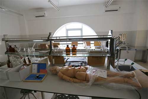 dh kinh doanh cong nghe rut thong tin 18 diem do y da khoa hinh anh 1