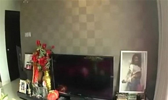 Được biết, căn hộ của Thanh Hằng lần đầu được giới thiệu vào năm 2011. Căn hộ nhỏ xinh có đầy đủ nội thất sang trọng và tiện nghi. - Tin sao Viet - Tin tuc sao Viet - Scandal sao Viet - Tin tuc cua Sao - Tin cua Sao