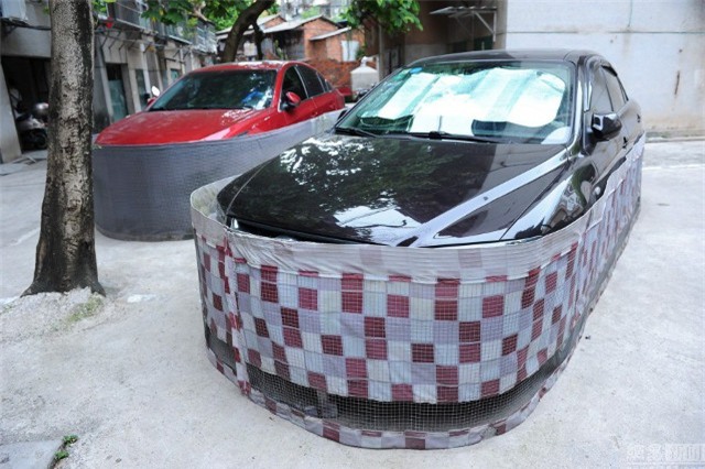 Chủ xe khốn đốn thiết kế váy quây cho xế hộp - Ảnh 2.