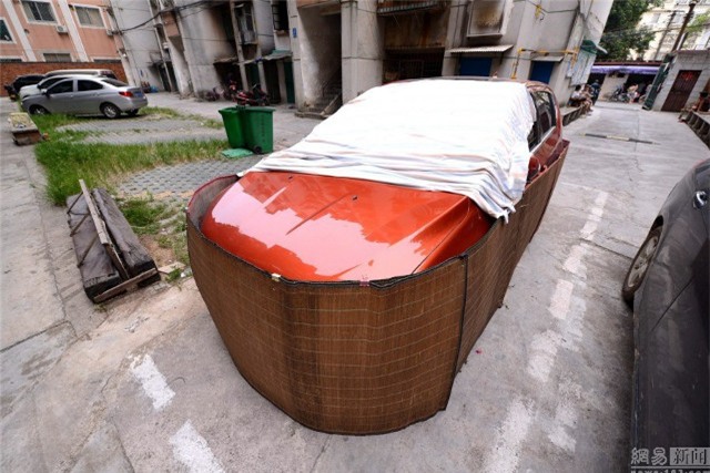 Chủ xe khốn đốn thiết kế váy quây cho xế hộp - Ảnh 3.