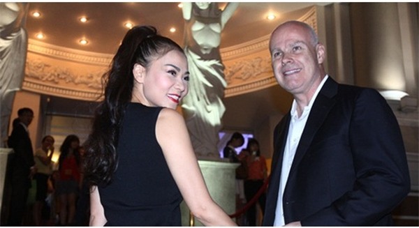 Người tố vợ chồng Thu Minh quịt nợ vừa công khai hợp đồng phản pháo cáo buộc "hàng xuất bị hỏng" của Global Home