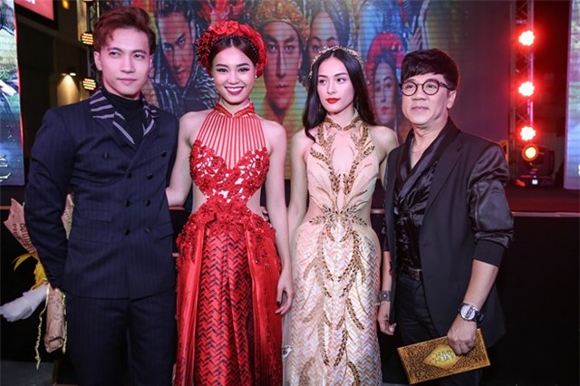 Cuong Do La lang le den xem phim ung ho ban gai Ha Vi hinh anh 10