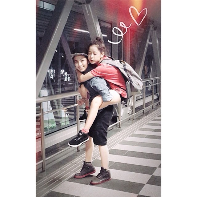 Các cặp sao nữ nào của Vbiz được fan ghép đôi nhiều nhất? - Ảnh 15.