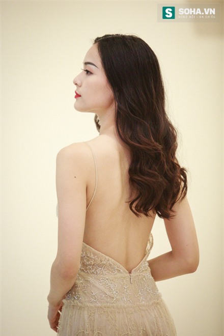 Chiếc váy mỏng khiến người yêu Cường Đôla lộ nhược điểm - Ảnh 19.
