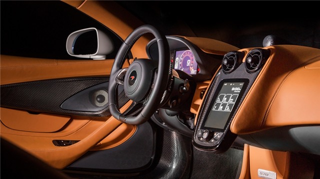 McLaren 570GT MSO (8).jpg