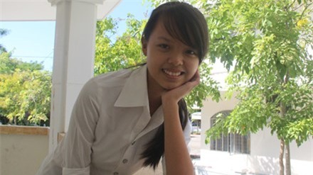 nu sinh 10 diem lich su: am anh doi tay chai san cua me - 1