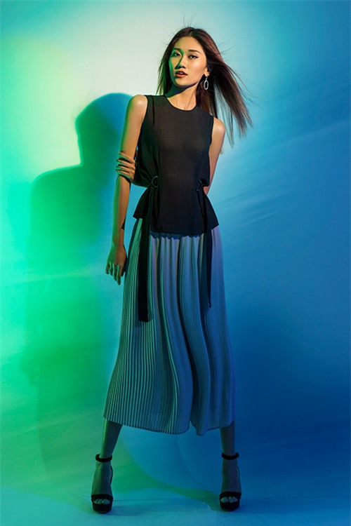 next top model: chinh anh qua da, hot girl 1m55 chan bong dai nhu 1m7 - 5