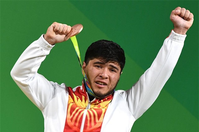 VĐV đầu tiên bị tước huy chương vì doping - Ảnh 1.