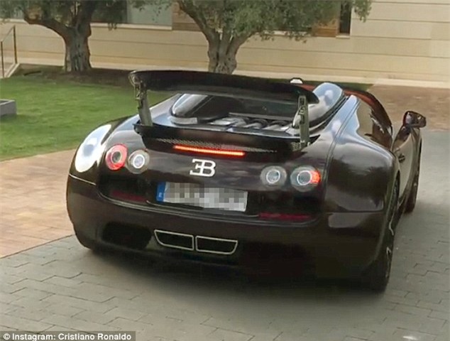 Ronaldo, Real Madrid, báo bóng đá, siêu xe, La Liga