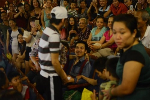 Hoài Linh tạm dừng biểu diễn vì điều không ai ngờ tới  - Ảnh 4.