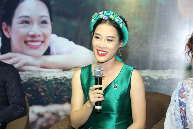 Vợ xinh đẹp kém 18 tuổi của Việt Hoàn: Bố mẹ sợ tôi góa phụ sớm - Ảnh 2.