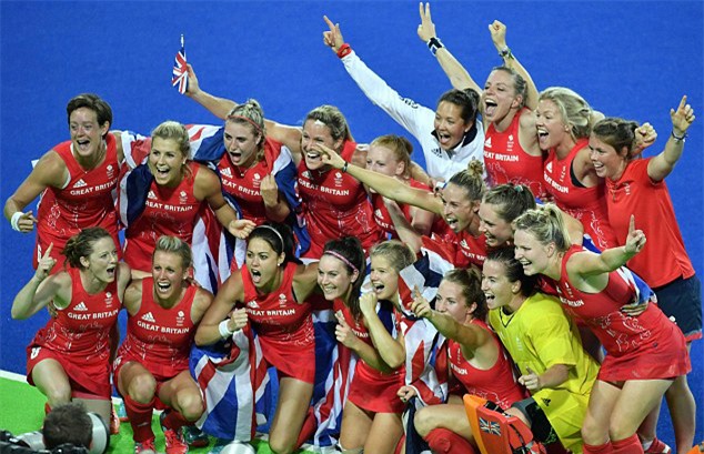 Đội tuyển nữ Vương Quốc Anh giành HCV môn hockey trên cỏ