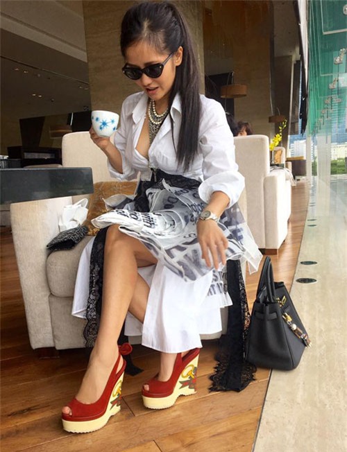 ngoc quyen bat ngo khoe mat moc ben con trai - 6