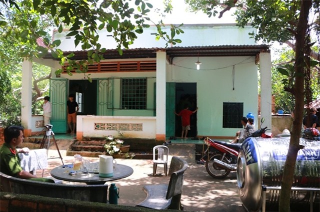 cướp đột nhập, cướp của, cặp vợ chồng